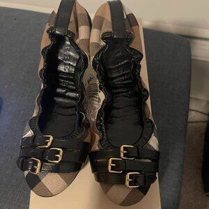Size 39 Burberry flats